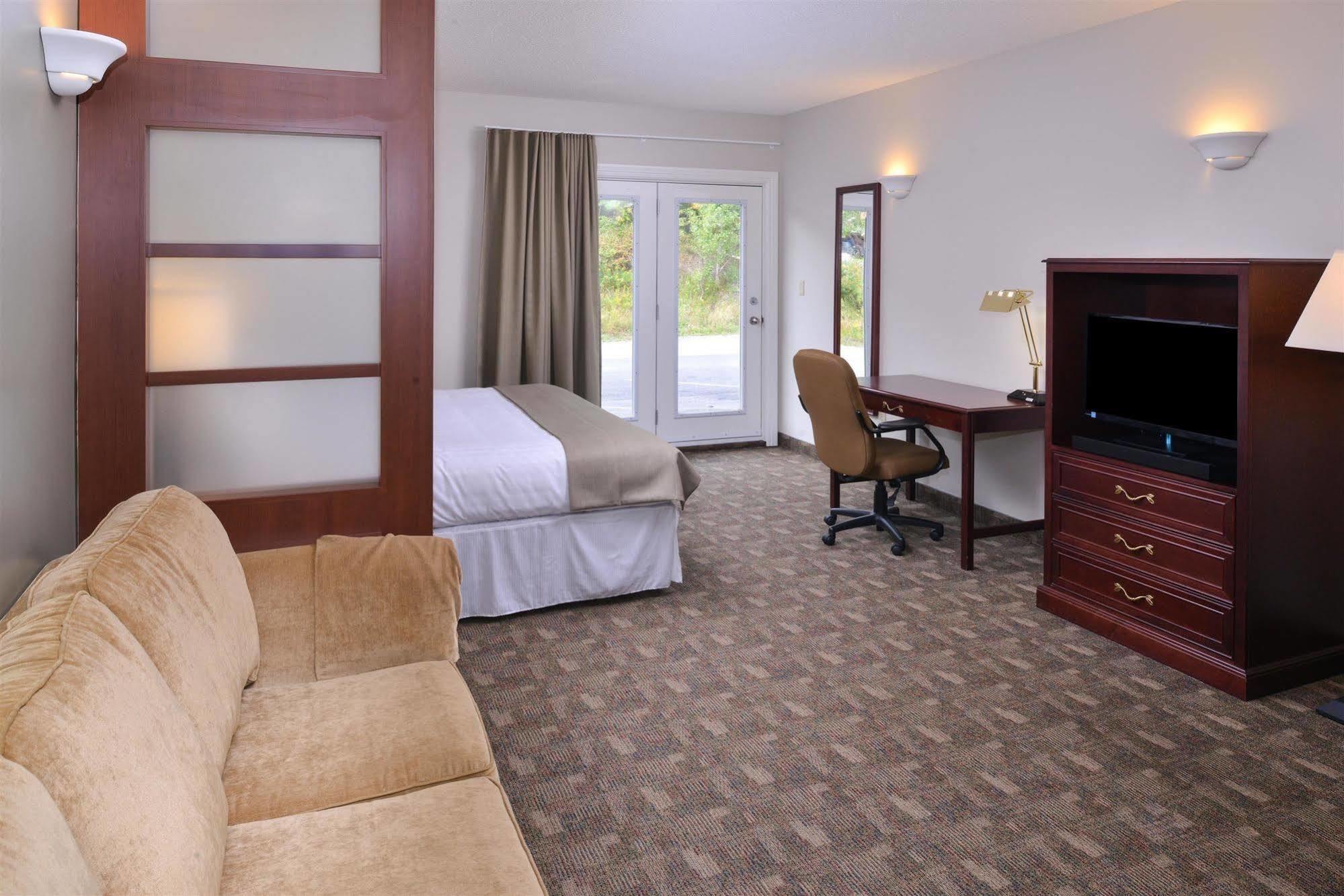 Rodeway Inn Sudbury Exterior foto